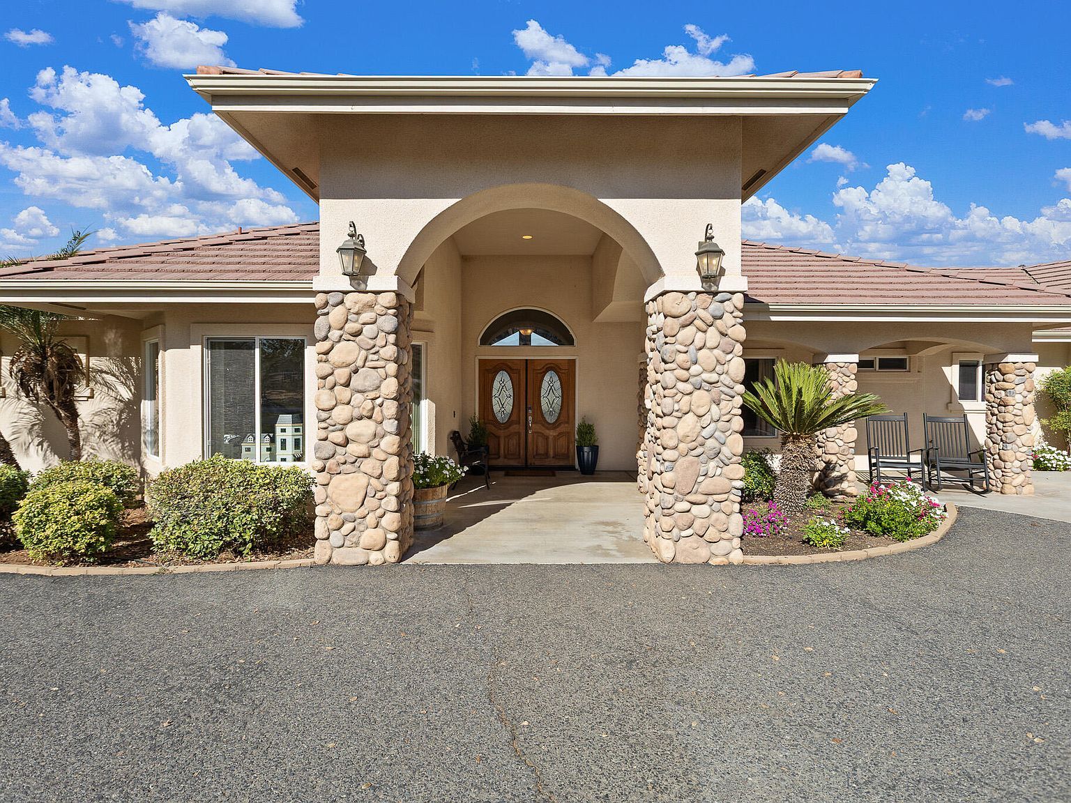 16489 Goat Ranch Rd, Springville — photo 1 of 15